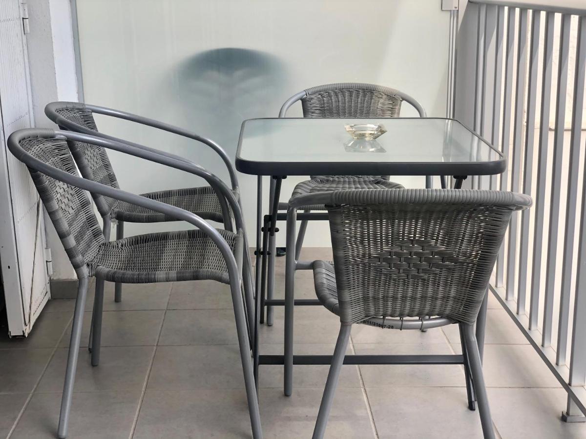 Appartement Palmeras - En El Centro De - Cerca De La Playa - Terraza - Wifi Roses